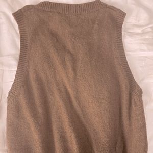 brandy melville mia sweater vest